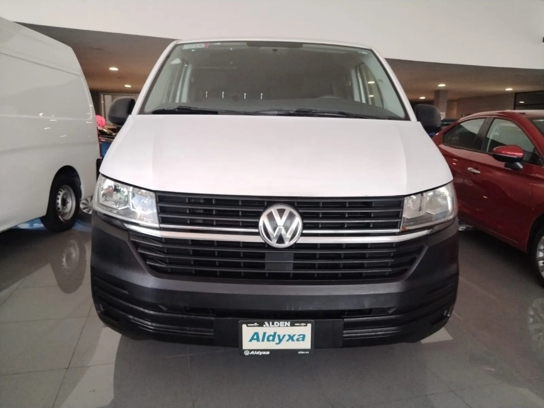 Volkswagen Transporter 2.0 Cargo Van Mt | 2022| 48,000 KM