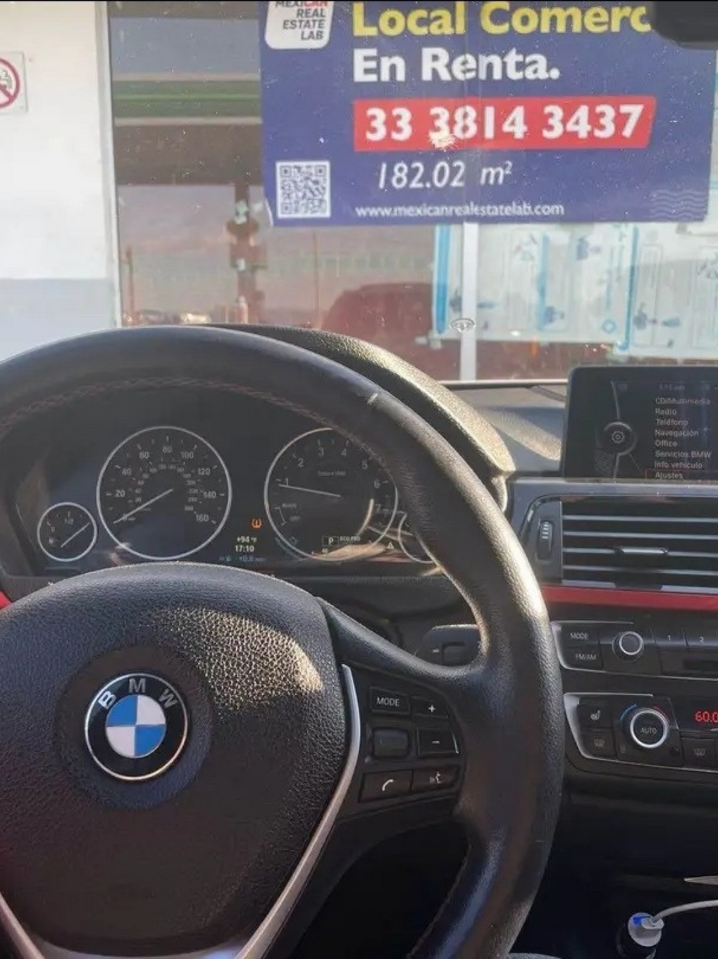 BMW Series 3 Americano| 2012| 140,000 KM