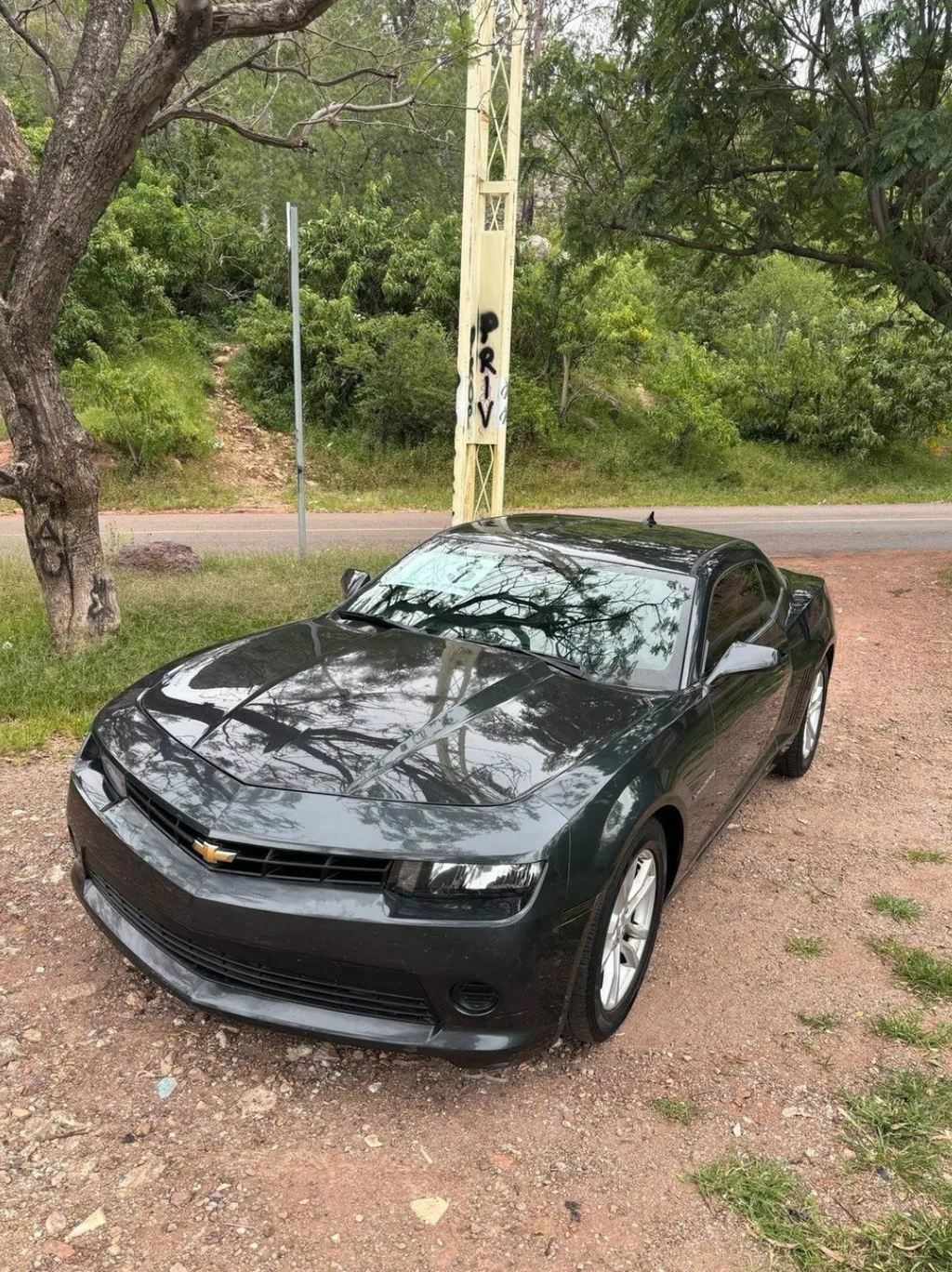 Chevrolet Camaro Americano | 2015| 120,000 KM