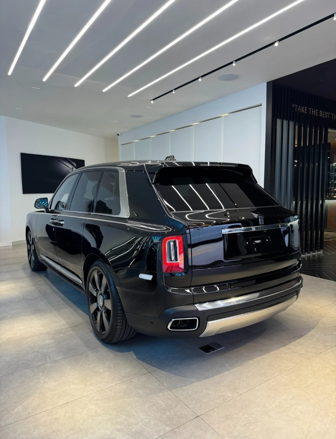 Rolls-royce Cullinan Series I 2024| 1,055 KM