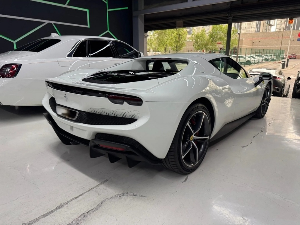 Ferrari 296 Gtb  | 2025| 0KM