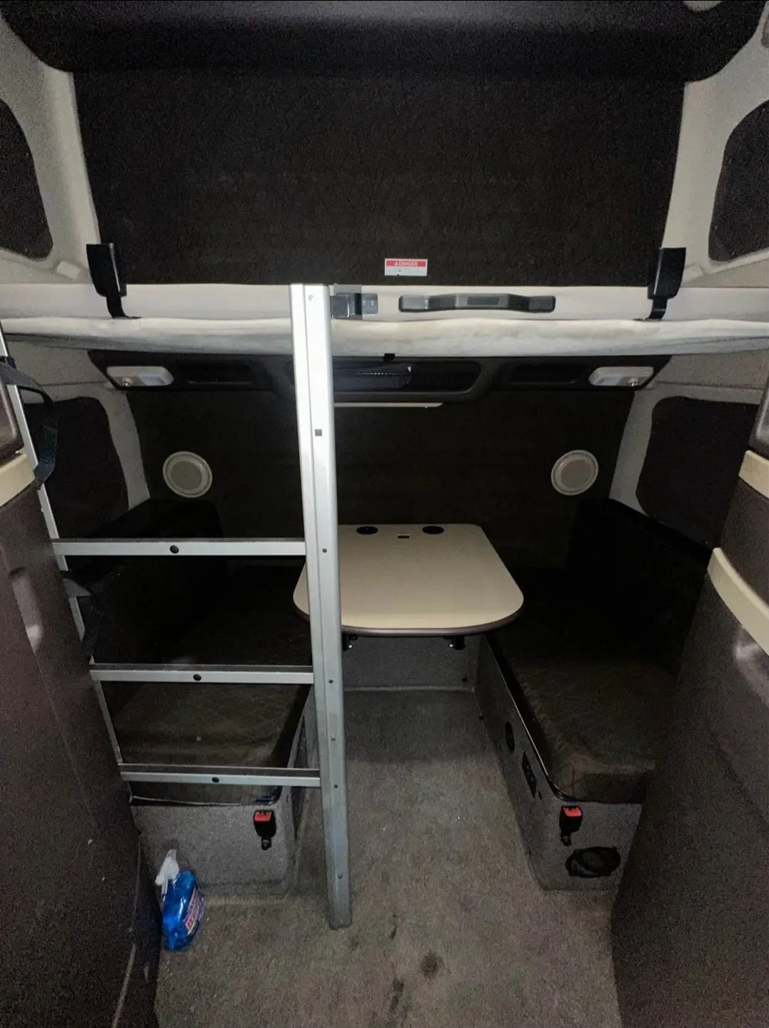 Volvo vnl 780 studio sleeper| 2016