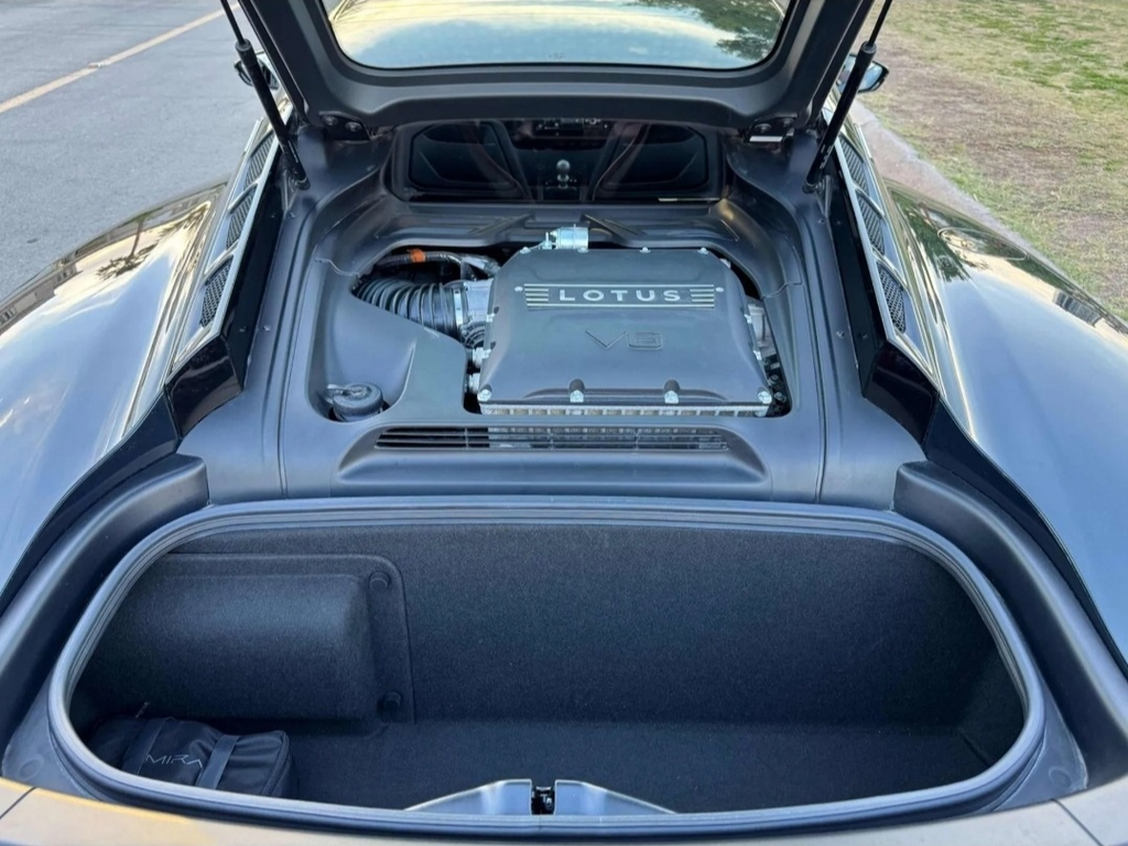 Lotus Emira Deportivo| 2024| 800 KM